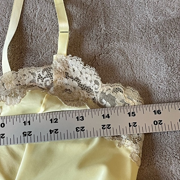 Vintage Vam Roalte Made in USA 50’s 60’s Light Yellow Lace Full Slip Dress Sz M - Picture 11 of 13